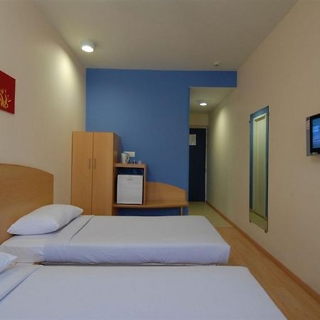 Hotel Manesar グルガウン エクステリア 写真
