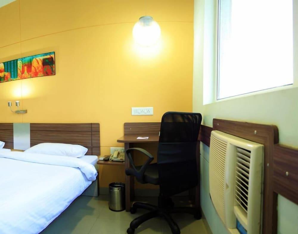 Hotel Manesar グルガウン エクステリア 写真
